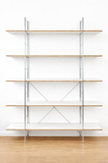 Luub One Design-Regal aus Holz und Stahl
Modernes Bücherregal für Wohnzimmer
Minimalistisches Designer-Regal mit Holzböden