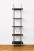 Luub Tall Design-Regal aus Holz und Stahl
Modernes Leiterregal für Wohnzimmer und Büro
Schmales Regal mit 5 Ablageflächen